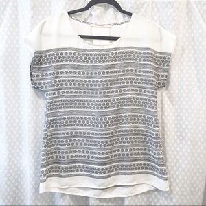 41 HAWTHORN • White printed blouse SIZE M